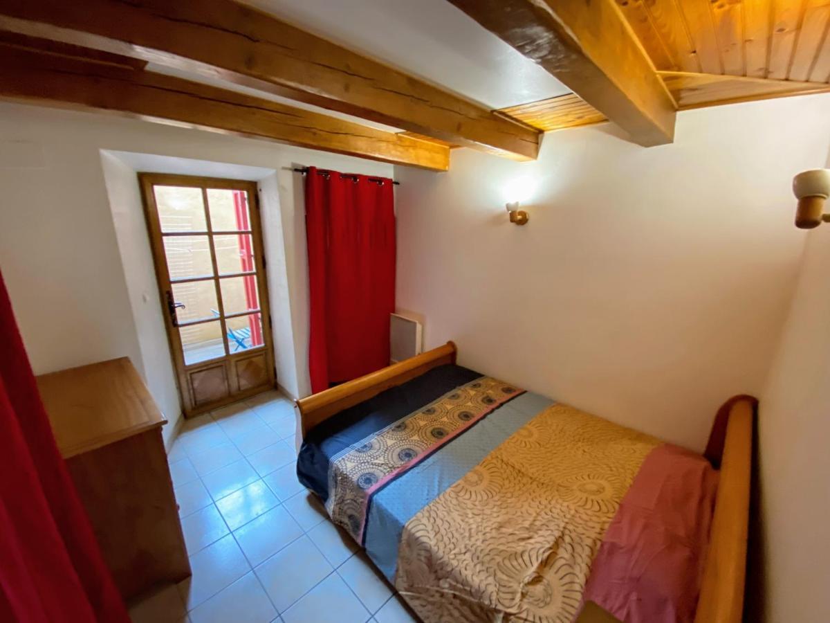 Appartement 4 Pers Plein Centre Ville, Wifi, Balcon Laragne-Monteglin Exterior foto